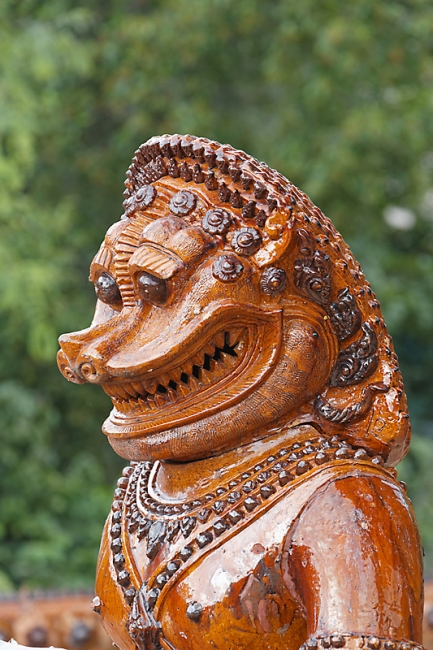 Wat Phu Khao Kaew-068